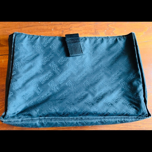 Classic Ferragamo Black Briefcase - Picture 3 of 6